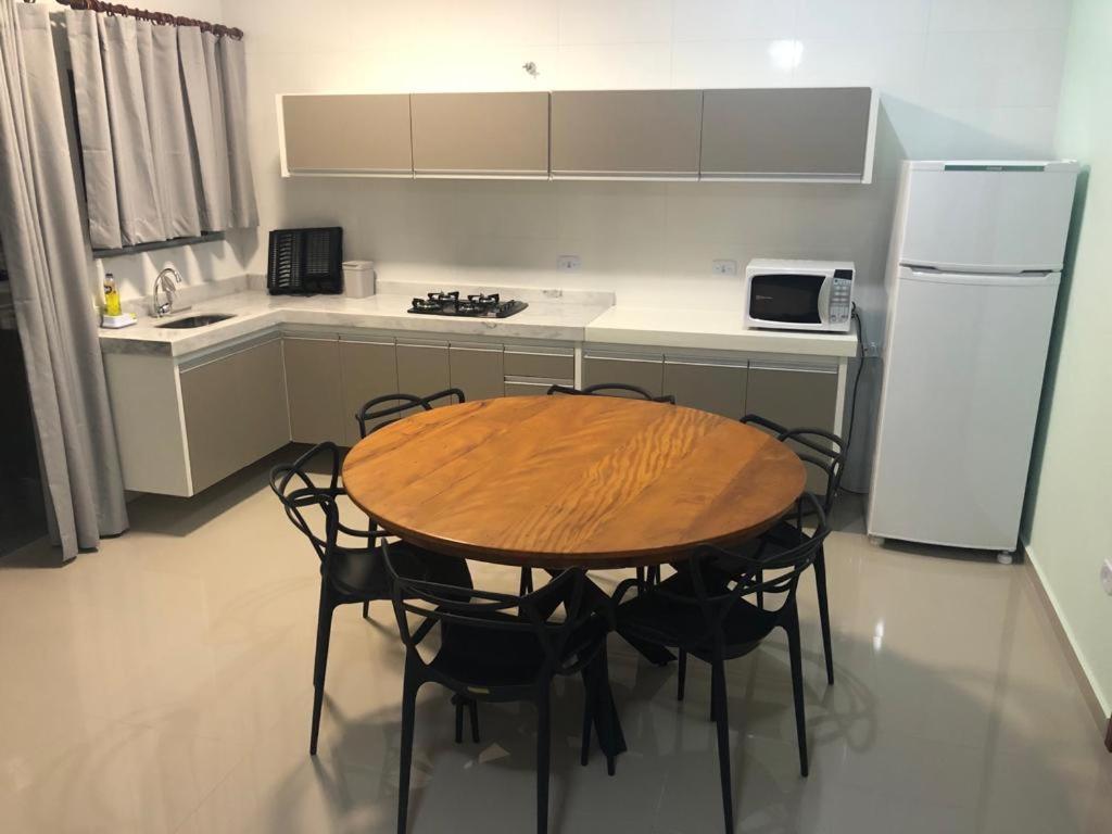 Apartamento Aconchegante Em Frente A Praia. Ubatuba Exterior foto